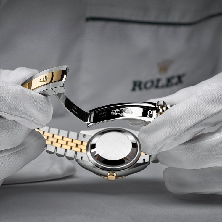 Servicing Rolex procedure